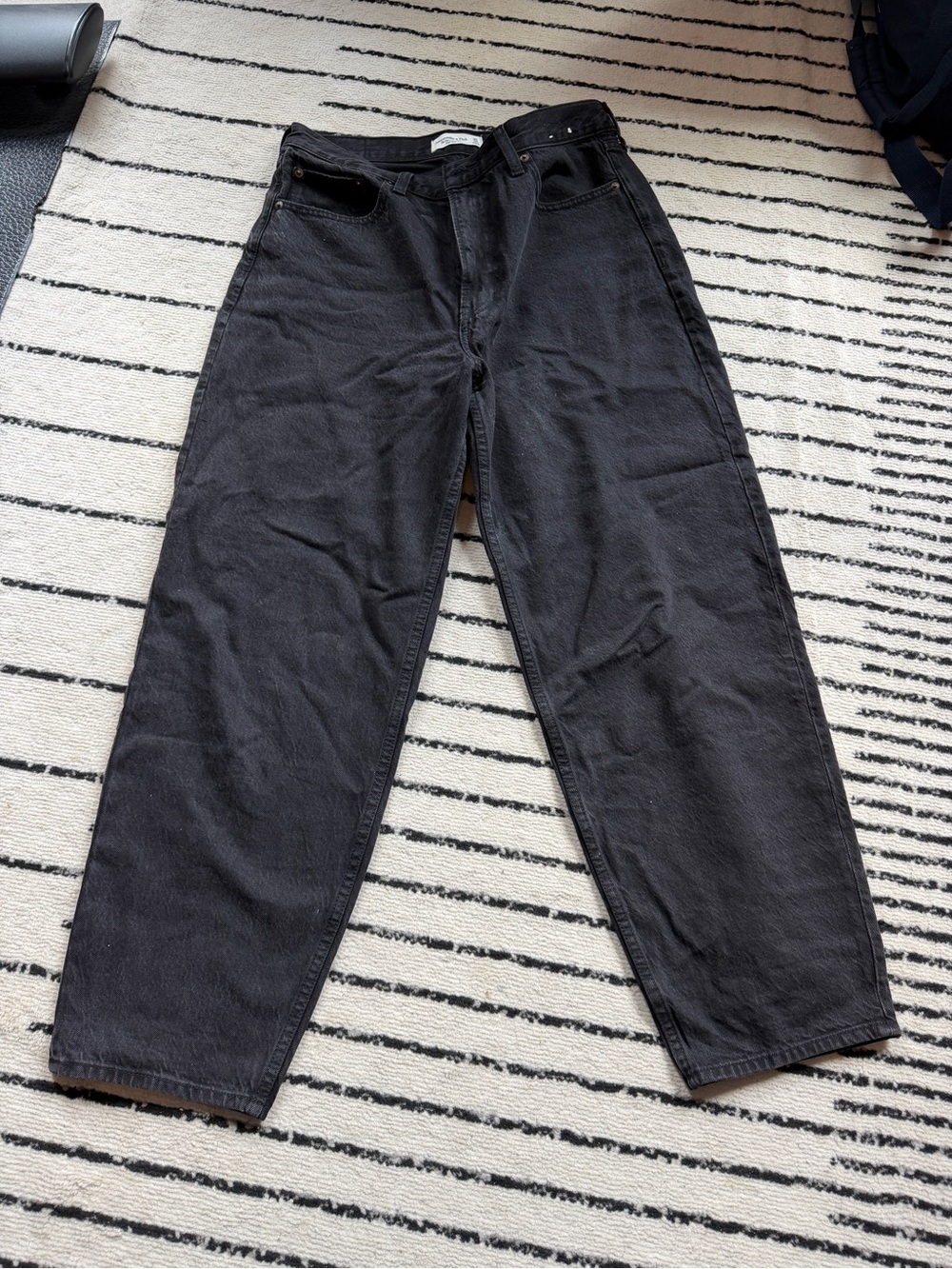 A&F Tapered Loose High Rise Jeans